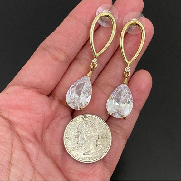 Unsigned Gold-tone Large Crystal Glass Teardrop 11mm Dangling Drop Earrings 12g - Picture 7 of 14